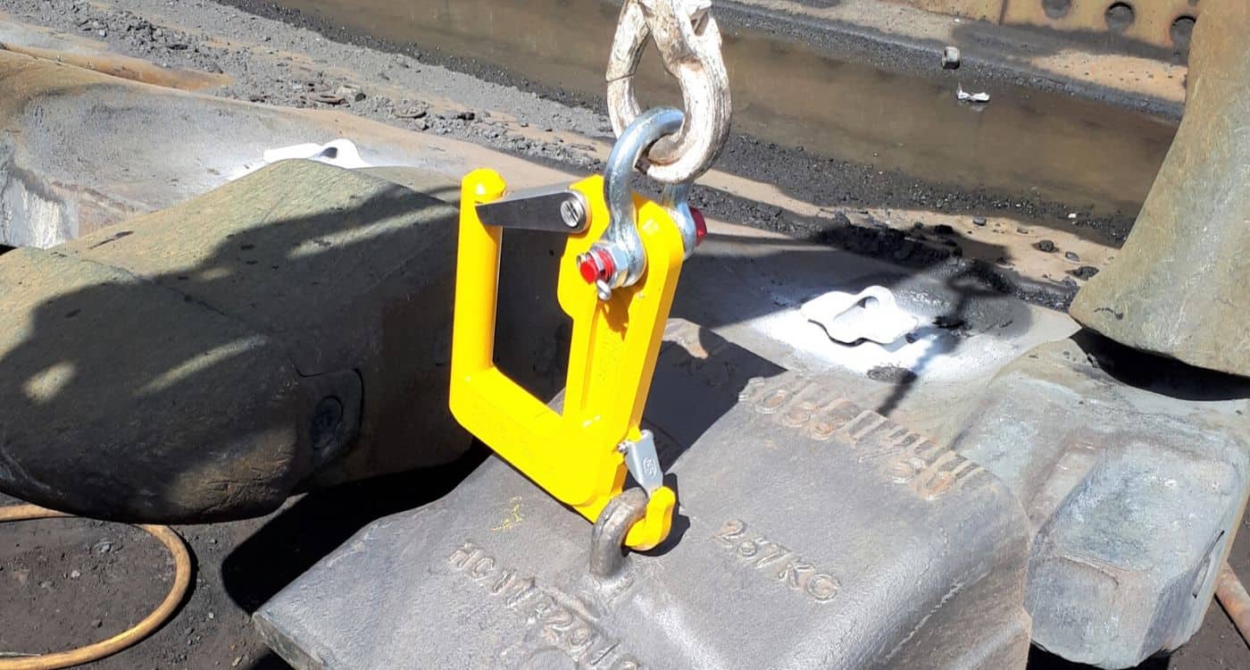 The new Universal Lifting Solution makes moving GET safer and easier