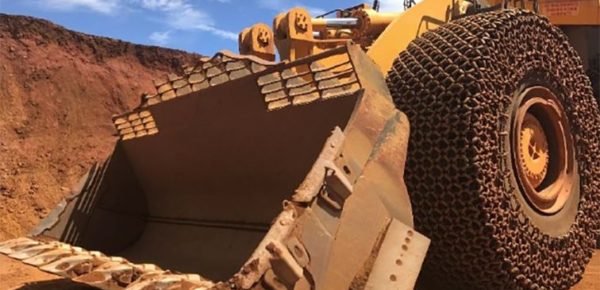 DecaEdge cast lip for wheel loaders